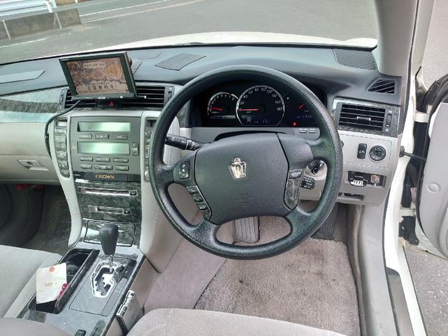 クラウン ロイヤルエクストラ カロッツェリアナビテレビ タクシー使用車両 左リヤ自動ドア事業用使用にて整備記録簿53枚有ります(12枚目)