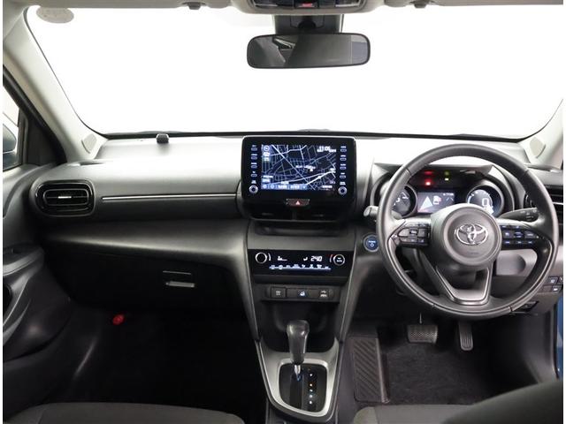 ヤリスクロス ハイブリッドＧ　ＥＳＣ　メディアプレイヤー接続　点検記録簿　衝突軽減　ナビ＆ＴＶ　フルセグ　盗難防止装置　スマートキー　キーレス　ＥＴＣ　オートエアコン　オートクルーズコントロール　バックカメラ　４ＷＤ　ＤＶＤ再生（5枚目）