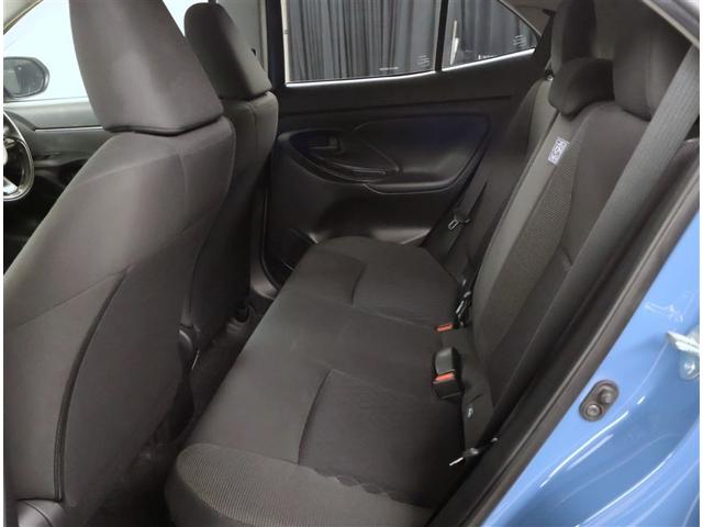 ヤリスクロス ハイブリッドＧ　ＥＳＣ　メディアプレイヤー接続　点検記録簿　衝突軽減　ナビ＆ＴＶ　フルセグ　盗難防止装置　スマートキー　キーレス　ＥＴＣ　オートエアコン　オートクルーズコントロール　バックカメラ　４ＷＤ　ＤＶＤ再生（21枚目）