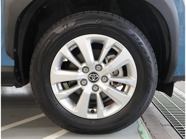 ヤリスクロス ハイブリッドＧ　ＥＳＣ　メディアプレイヤー接続　点検記録簿　衝突軽減　ナビ＆ＴＶ　フルセグ　盗難防止装置　スマートキー　キーレス　ＥＴＣ　オートエアコン　オートクルーズコントロール　バックカメラ　４ＷＤ　ＤＶＤ再生（25枚目）