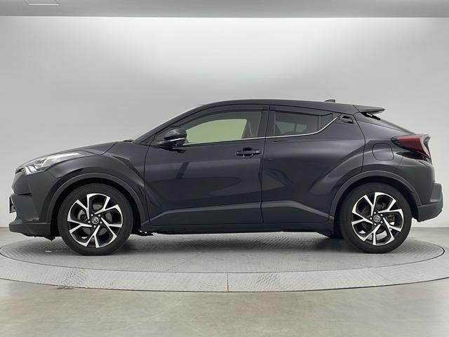 Ｃ－ＨＲ Ｇ－Ｔ　ワンオーナー　純正メモリナビ　バックモニタ　フルセグＴＶ　Ｂｌｕｅｔｏｏｔｈ　トヨタセーフティセンス　前席シートヒーター　電動パーキングブレーキ　ＥＴＣ　保証書　取扱説明書　記録簿（8枚目）