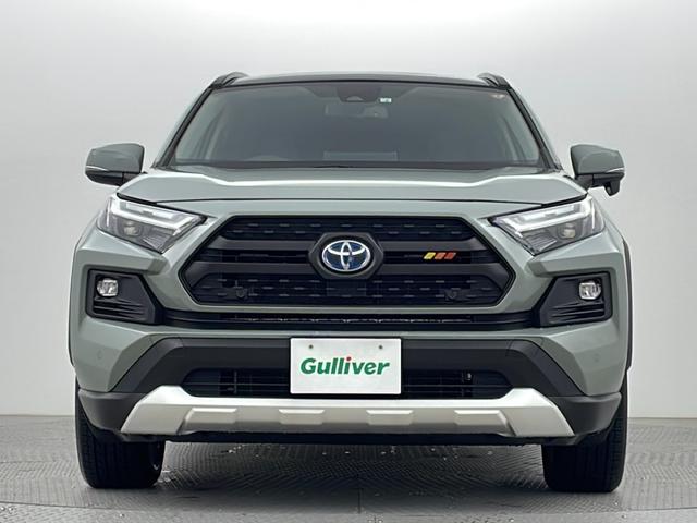 ＲＡＶ４ ハイブリッドアドベンチャー　ワンオーナー　禁煙車　純正メモリナビ（ＣＤ／ＤＶＤ／ＡＭ／ＦＭ／フルセグ／ＢＴ）　サンルーフバック　モニター　クルーズコントロール　ステアリングヒーター　パワーバックドア　ＥＴＣ　スタッドレス付き（2枚目）