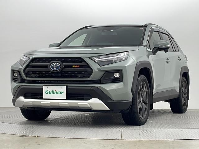 ＲＡＶ４ ハイブリッドアドベンチャー　ワンオーナー　禁煙車　純正メモリナビ（ＣＤ／ＤＶＤ／ＡＭ／ＦＭ／フルセグ／ＢＴ）　サンルーフバック　モニター　クルーズコントロール　ステアリングヒーター　パワーバックドア　ＥＴＣ　スタッドレス付き（7枚目）