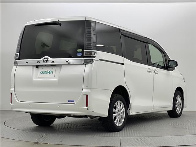 ヴォクシー Ｖ　ワンオーナー　ＳＤナビ　禁煙車　ワンセグＴＶ　トヨタセーフティセンス　バックモニター　両側パワースライドドア　バックドアイージークローザー　ホイールなし夏タイヤあり　ドラレコ　純正ＬＥＤヘッドライト（29枚目）