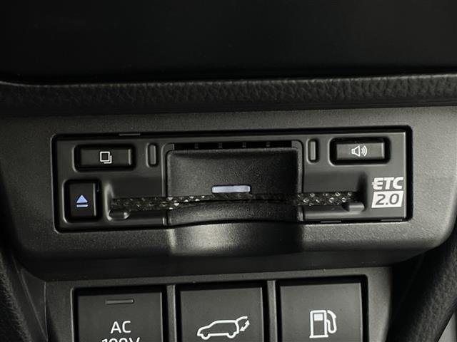プリウス Ｚ　ワンオーナー　パノラマルーフ　純正ナビ　パノラミックビューモニター　レザーシート　トヨタセーフティセンス　デジタルインナーミラー　ＬＥＤヘッドライト　フルセグＴＶ　ブラインドスポットモニター（7枚目）