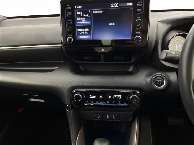 ヤリス Ｚ　純正ディスプレイオーディオ　　衝突被害軽減ブレーキ　ドラレコ　Ｂｌｕｅｔｏｏｔｈ　スマートキー　シートヒーター　レーダークルーズ　コーナーセンサー　レーンキープ　ウィンカーミラー　プッシュスタート（9枚目）