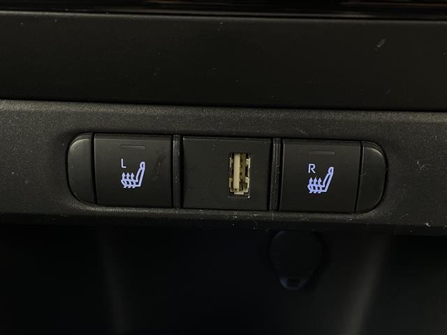 ヤリス Ｚ　純正ディスプレイオーディオ　　衝突被害軽減ブレーキ　ドラレコ　Ｂｌｕｅｔｏｏｔｈ　スマートキー　シートヒーター　レーダークルーズ　コーナーセンサー　レーンキープ　ウィンカーミラー　プッシュスタート（14枚目）
