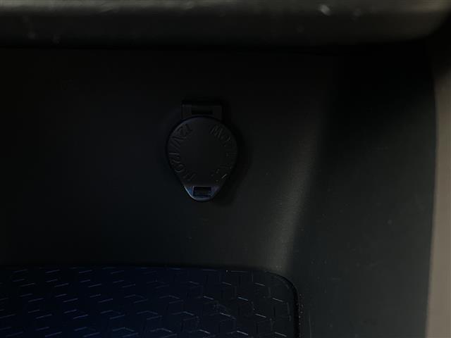 ヤリス Ｚ　純正ディスプレイオーディオ　　衝突被害軽減ブレーキ　ドラレコ　Ｂｌｕｅｔｏｏｔｈ　スマートキー　シートヒーター　レーダークルーズ　コーナーセンサー　レーンキープ　ウィンカーミラー　プッシュスタート（16枚目）