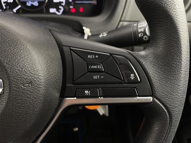 ノート ｅ－パワー　Ｘ　純正ナビ　フルセグＴＶ　アラウンドビュー　ドラレコ　衝突被害軽減ブレーキ　Ｂｌｕｅｔｏｏｔｈ　スマートキー　ＥＴＣ　レーダークルーズ　コーナーセンサー　ＤＶＤ　純正アルミ　ウィンカーミラー　電格ミラー（11枚目）