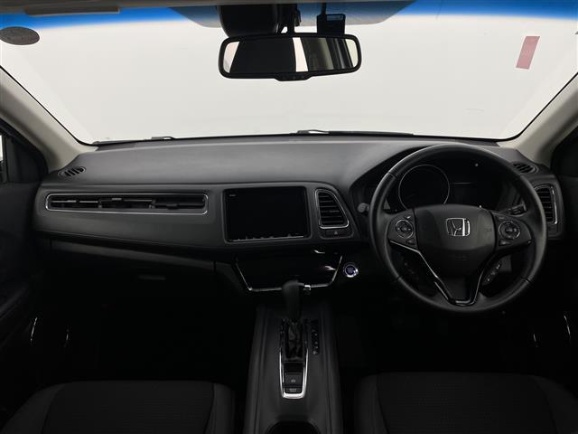 ヴェゼル X・ホンダセンシング 純正8インチインターナビ LEDヘッドライト バックモニター フルセグTV ドラレコ Bluetooth スマートキー ETC レーダークルーズ レーンキープ 純正アルミ プッシュスタート スペアキー(7枚目)