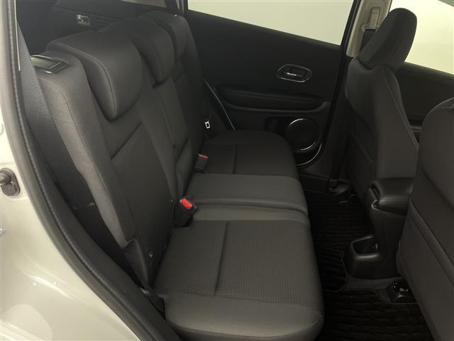 ヴェゼル X・ホンダセンシング 純正8インチインターナビ LEDヘッドライト バックモニター フルセグTV ドラレコ Bluetooth スマートキー ETC レーダークルーズ レーンキープ 純正アルミ プッシュスタート スペアキー(23枚目)