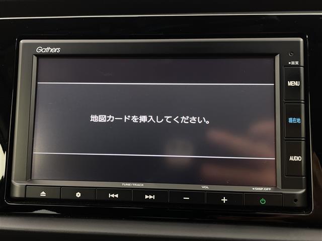 フィット ｅ：ＨＥＶホーム　純正ＳＤナビ　衝突被害軽減ブレーキ　ＬＥＤヘッドライト　バックモニター　フルセグＴＶ　ドラレコ　Ｂｌｕｅｔｏｏｔｈ　スマートキー　ＥＴＣ　レーダークルーズ　コーナーセンサー　レーンキープ　ＤＶＤ（7枚目）