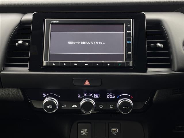 フィット ｅ：ＨＥＶホーム　純正ＳＤナビ　衝突被害軽減ブレーキ　ＬＥＤヘッドライト　バックモニター　フルセグＴＶ　ドラレコ　Ｂｌｕｅｔｏｏｔｈ　スマートキー　ＥＴＣ　レーダークルーズ　コーナーセンサー　レーンキープ　ＤＶＤ（15枚目）