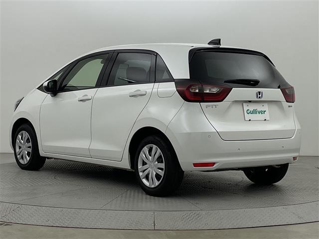 フィット ｅ：ＨＥＶホーム　純正ＳＤナビ　衝突被害軽減ブレーキ　ＬＥＤヘッドライト　バックモニター　フルセグＴＶ　ドラレコ　Ｂｌｕｅｔｏｏｔｈ　スマートキー　ＥＴＣ　レーダークルーズ　コーナーセンサー　レーンキープ　ＤＶＤ（33枚目）