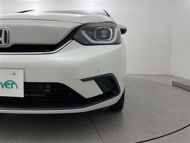 フィット ｅ：ＨＥＶホーム　純正ＳＤナビ　衝突被害軽減ブレーキ　ＬＥＤヘッドライト　バックモニター　フルセグＴＶ　ドラレコ　Ｂｌｕｅｔｏｏｔｈ　スマートキー　ＥＴＣ　レーダークルーズ　コーナーセンサー　レーンキープ　ＤＶＤ（39枚目）