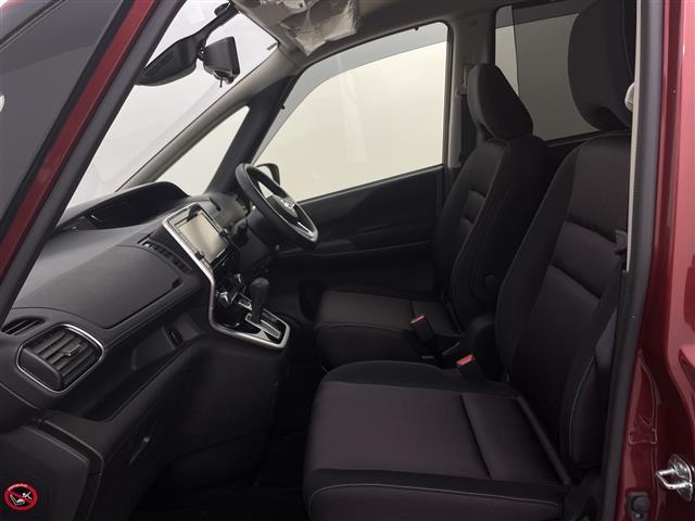 セレナ ハイウェイスター プロパイロット 純正9インチナビ アラウンドビューモニター 衝突被害軽減ブレーキ デジタルインナーミラー フリップダウンモニター レーダークルーズ LEDヘッドライト バックモニター スマートキー(14枚目)