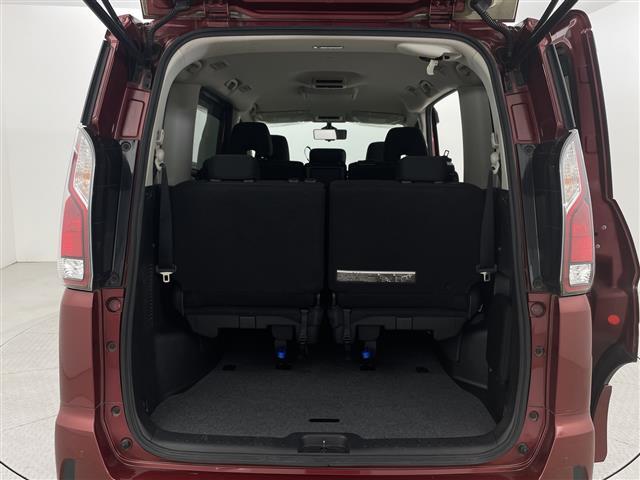 セレナ ハイウェイスター プロパイロット 純正9インチナビ アラウンドビューモニター 衝突被害軽減ブレーキ デジタルインナーミラー フリップダウンモニター レーダークルーズ LEDヘッドライト バックモニター スマートキー(20枚目)