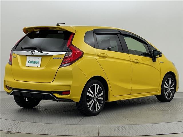 フィットハイブリッド Ｓ　ホンダセンシング　純正ＳＤナビ　衝突被害軽減ブレーキ　ＬＥＤヘッドライト　バックモニター　フルセグＴＶ　ドラレコ　Ｂｌｕｅｔｏｏｔｈ　スマートキー　ＥＴＣ　レーダークルーズ　レーンキープ　ＤＶＤ　純正アルミ（30枚目）