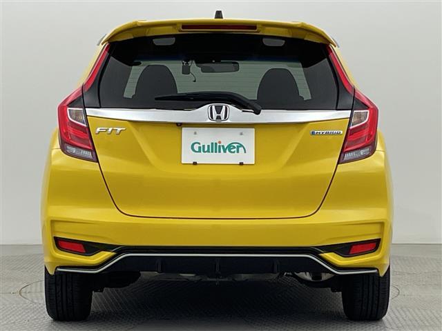 フィットハイブリッド Ｓ　ホンダセンシング　純正ＳＤナビ　衝突被害軽減ブレーキ　ＬＥＤヘッドライト　バックモニター　フルセグＴＶ　ドラレコ　Ｂｌｕｅｔｏｏｔｈ　スマートキー　ＥＴＣ　レーダークルーズ　レーンキープ　ＤＶＤ　純正アルミ（31枚目）
