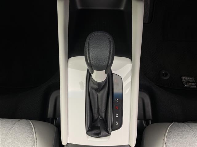 フィット ホーム　メモリナビ　ＣＤ　ＢＴ　ＤＶＤ　フルセグ　ＥＴＣ　バックカメラ　ＬＥＤライト（12枚目）