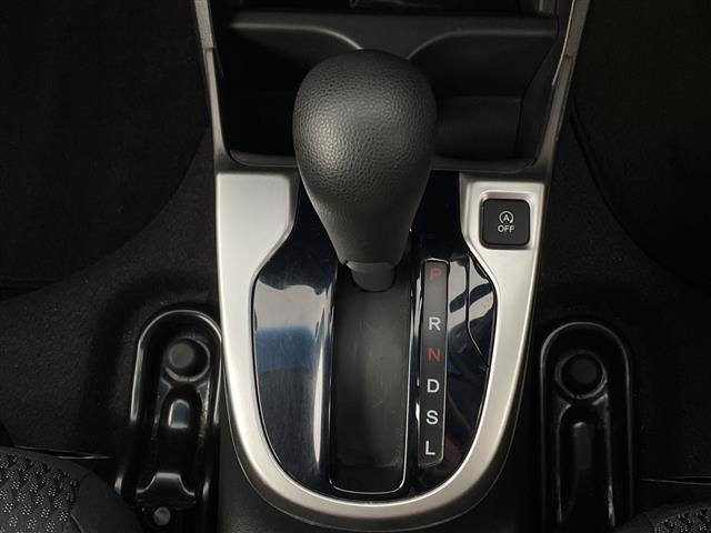 フィット 13G・L ホンダセンシング メモリナビ CD BT DVD バックカメラ フルセグ(14枚目)