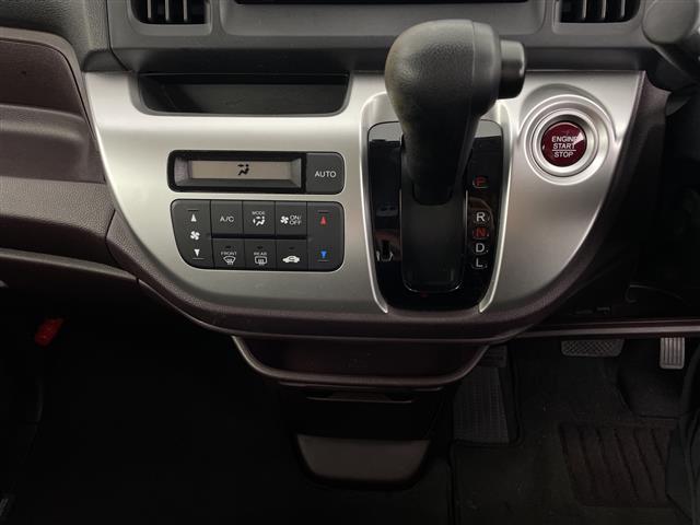 Ｎ－ＷＧＮカスタム Ｇ　純正ナビ　バックモニター　Ｂｌｕｅｔｏｏｔｈ　スマートキー　ＥＴＣ　ＤＶＤ　純正アルミ　ウィンカーミラー　プッシュスタート　アイドリングストップ　電格ミラー　ステリングスイッチ　オートライト　ドラレコ（12枚目）