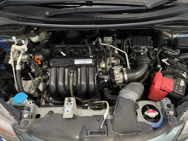 フィット １３Ｇ・Ｆパッケージ　メモリナビ　ＣＤ　ＤＶＤ　ＥＴＣ　バックカメラ　ハロゲン　ワンセグ（17枚目）