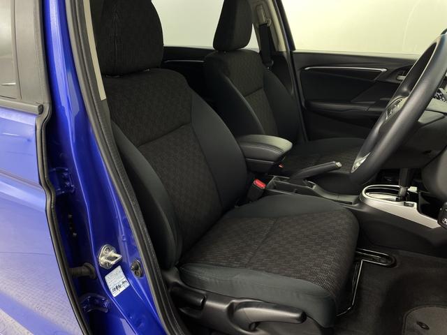 フィット １３Ｇ・Ｆパッケージ　メモリナビ　ＣＤ　ＤＶＤ　ＥＴＣ　バックカメラ　ハロゲン　ワンセグ（29枚目）