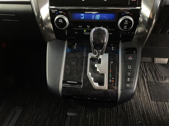 ヴェルファイア ２．５Ｚ　Ａエディション　純正１０インチナビ　両側パワースライド　衝突被害軽減ブレーキ　ＬＥＤヘッドライト　バックモニター　フルセグＴＶ　ドラレコ　Ｂｌｕｅｔｏｏｔｈ　スマートキー　ＥＴＣ　レーダークルーズ　コーナーセンサー（8枚目）