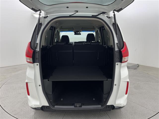 フリード+ハイブリッド ハイブリッド・クロスター 両側パワースライド バックモニター 純正ナビ 衝突被害軽減ブレーキ LEDヘッドライト フルセグTV ドラレコ Bluetooth スマートキー シートヒーター ETC ルーフレール レーダークルーズ(27枚目)