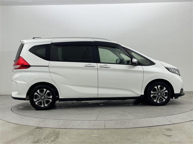 フリード+ハイブリッド ハイブリッド・クロスター 両側パワースライド バックモニター 純正ナビ 衝突被害軽減ブレーキ LEDヘッドライト フルセグTV ドラレコ Bluetooth スマートキー シートヒーター ETC ルーフレール レーダークルーズ(34枚目)