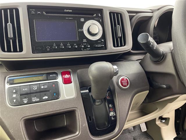 N-ONE G・Lパッケージ 4WD LEDヘッドライト スマートキー 純正オーディオ プッシュスタート ミラーヒーター ウィンカーミラー 電格ミラー スペアキー アイドリングストップ 冬タイヤ 純正フロアマット シガーソケット(6枚目)