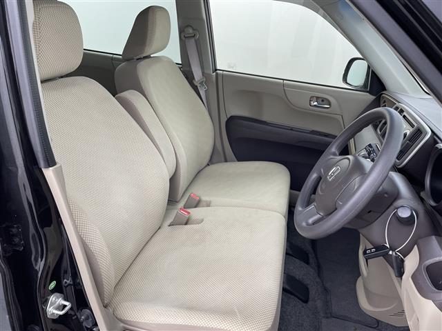 N-ONE G・Lパッケージ 4WD LEDヘッドライト スマートキー 純正オーディオ プッシュスタート ミラーヒーター ウィンカーミラー 電格ミラー スペアキー アイドリングストップ 冬タイヤ 純正フロアマット シガーソケット(16枚目)