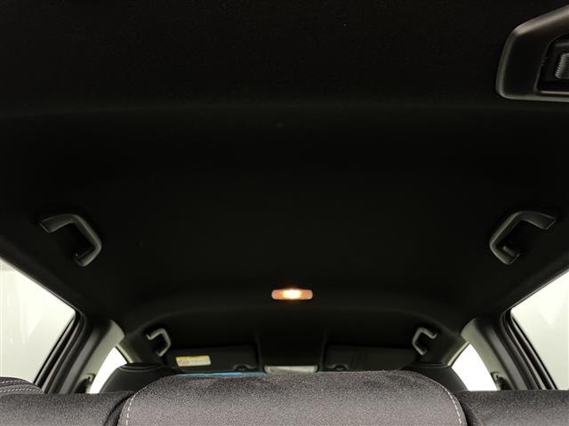 フィットハイブリッド Ｓパッケージ　ＬＥＤヘッドライト　フルセグＴＶ　ＳＤナビ　ＥＴＣ　Ｂｌｕｅｔｏｏｔｈ　スマートキー　クルーズコントロール　ＤＶＤ　純正アルミ　ウィンカーミラー　プッシュスタート　パドルシフト　冬タイヤ　スペアキー（27枚目）