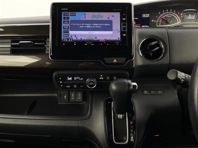 N-BOXカスタム G・Lターボホンダセンシング 純正メモリナビ バックモニター ETC 両側パワースライドドア ハーフレザーシート フルセグTV Bluetooth接続 パドルシフト 衝突被害軽減ブレーキ(11枚目)