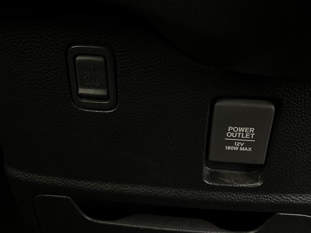 N-BOXカスタム G・Lターボホンダセンシング 純正メモリナビ バックモニター ETC 両側パワースライドドア ハーフレザーシート フルセグTV Bluetooth接続 パドルシフト 衝突被害軽減ブレーキ(19枚目)