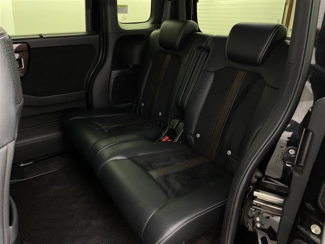 N-BOXカスタム G・Lターボホンダセンシング 純正メモリナビ バックモニター ETC 両側パワースライドドア ハーフレザーシート フルセグTV Bluetooth接続 パドルシフト 衝突被害軽減ブレーキ(23枚目)