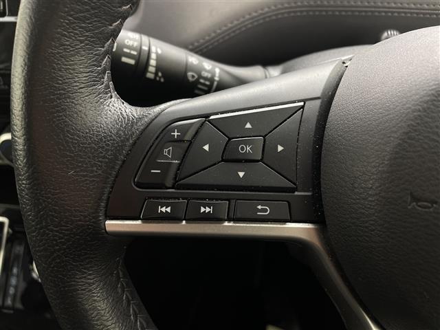 セレナ ハイウェイスターV ワンオーナー 純正SDナビ アラウンドビュー 両側パワースライド 衝突被害軽減ブレーキ LEDヘッドライト フルセグTV ブラインドスポットモニター Bluetooth スマートキー ETC(13枚目)