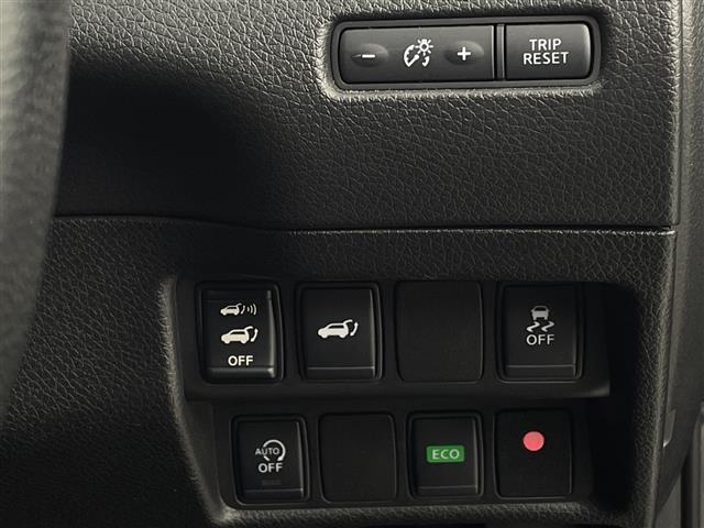 エクストレイル ２０Ｘｔ　エマージェンシーブレーキパッケージ　純正ＳＤナビ　アラウンドビュー　ドラレコ　衝突被害軽減ブレーキ　フルセグＴＶ　ブラインドスポットモニター　Ｂｌｕｅｔｏｏｔｈ　スマートキー　カプロンシート　シートヒーター　ＥＴＣ　パワーバックドア（18枚目）