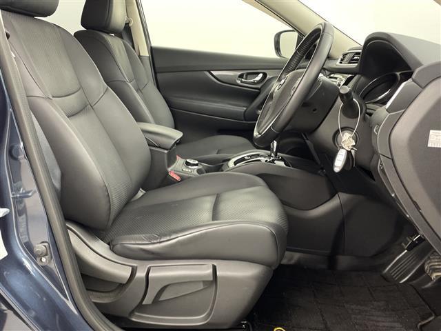 エクストレイル ２０Ｘｔ　エマージェンシーブレーキパッケージ　純正ＳＤナビ　アラウンドビュー　ドラレコ　衝突被害軽減ブレーキ　フルセグＴＶ　ブラインドスポットモニター　Ｂｌｕｅｔｏｏｔｈ　スマートキー　カプロンシート　シートヒーター　ＥＴＣ　パワーバックドア（20枚目）