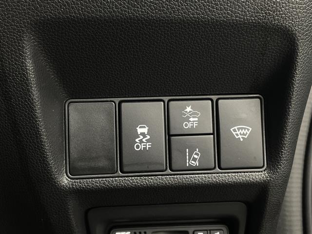 ステップワゴンスパーダ スパーダ ホンダセンシング メモリナビ CD BT DVD フルセグ バックカメラ 両側パワースライドドア LED(7枚目)