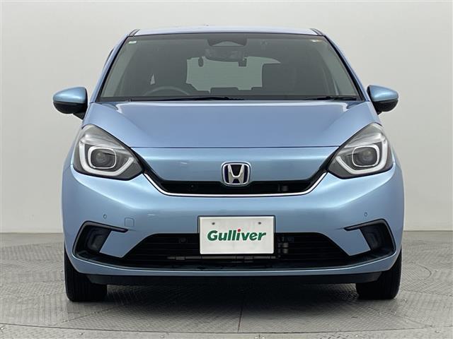 フィット ｅ：ＨＥＶホーム　純正ナビ　バックモニター　フルセグＴＶ　ドラレコ　ＬＥＤヘッドライト　衝突被害軽減ブレーキ　Ｂｌｕｅｔｏｏｔｈ　スマートキー　ＥＴＣ　レーダークルーズ　コーナーセンサー　レーンキープ　ＤＶＤ　冬タイヤ（28枚目）