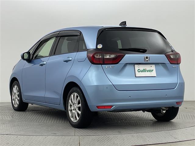 フィット ｅ：ＨＥＶホーム　純正ナビ　バックモニター　フルセグＴＶ　ドラレコ　ＬＥＤヘッドライト　衝突被害軽減ブレーキ　Ｂｌｕｅｔｏｏｔｈ　スマートキー　ＥＴＣ　レーダークルーズ　コーナーセンサー　レーンキープ　ＤＶＤ　冬タイヤ（31枚目）