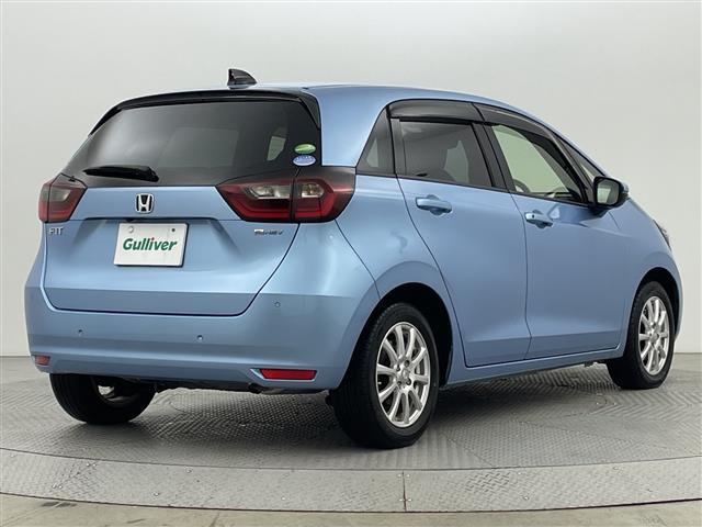 フィット ｅ：ＨＥＶホーム　純正ナビ　バックモニター　フルセグＴＶ　ドラレコ　ＬＥＤヘッドライト　衝突被害軽減ブレーキ　Ｂｌｕｅｔｏｏｔｈ　スマートキー　ＥＴＣ　レーダークルーズ　コーナーセンサー　レーンキープ　ＤＶＤ　冬タイヤ（33枚目）