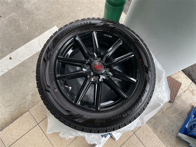 フィット ｅ：ＨＥＶホーム　純正ナビ　バックモニター　フルセグＴＶ　ドラレコ　ＬＥＤヘッドライト　衝突被害軽減ブレーキ　Ｂｌｕｅｔｏｏｔｈ　スマートキー　ＥＴＣ　レーダークルーズ　コーナーセンサー　レーンキープ　ＤＶＤ　冬タイヤ（41枚目）