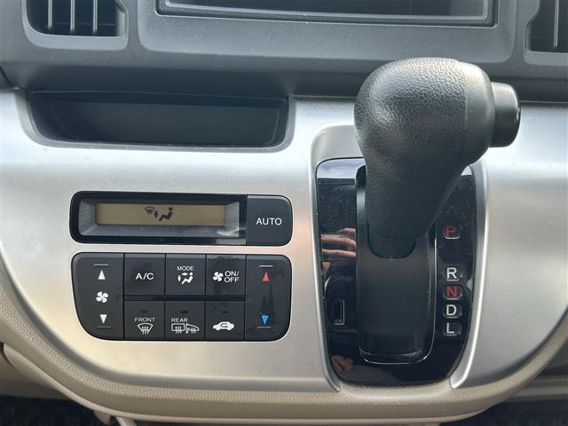 N-WGN C 4WD 純正オーディオ リモコンキー スペアキー シートヒーター ミラーヒーター ウィンカーミラー 電格ミラー ヘッドライトレベライザー 横滑り防止装置 社外フロアマット アイドリングストップ(4枚目)