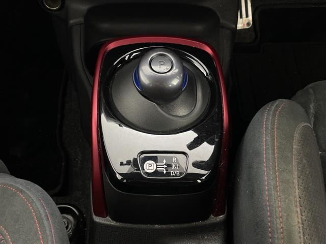 ノート ｅ－パワーニスモ　ＳＤナビ　ＣＤ　ＢＴ　ＥＴＣ　フルセグ　全周囲カメラ　デジタルインナーミラー　ドラレコ（9枚目）