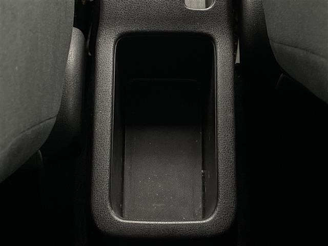 ノート ｅ－パワーニスモ　ＳＤナビ　ＣＤ　ＢＴ　ＥＴＣ　フルセグ　全周囲カメラ　デジタルインナーミラー　ドラレコ（18枚目）