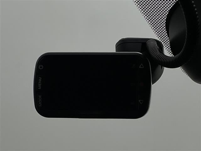 ノート ｅ－パワーニスモ　ＳＤナビ　ＣＤ　ＢＴ　ＥＴＣ　フルセグ　全周囲カメラ　デジタルインナーミラー　ドラレコ（19枚目）