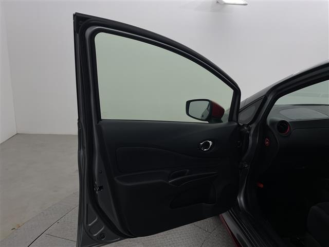 ノート ｅ－パワーニスモ　ＳＤナビ　ＣＤ　ＢＴ　ＥＴＣ　フルセグ　全周囲カメラ　デジタルインナーミラー　ドラレコ（26枚目）